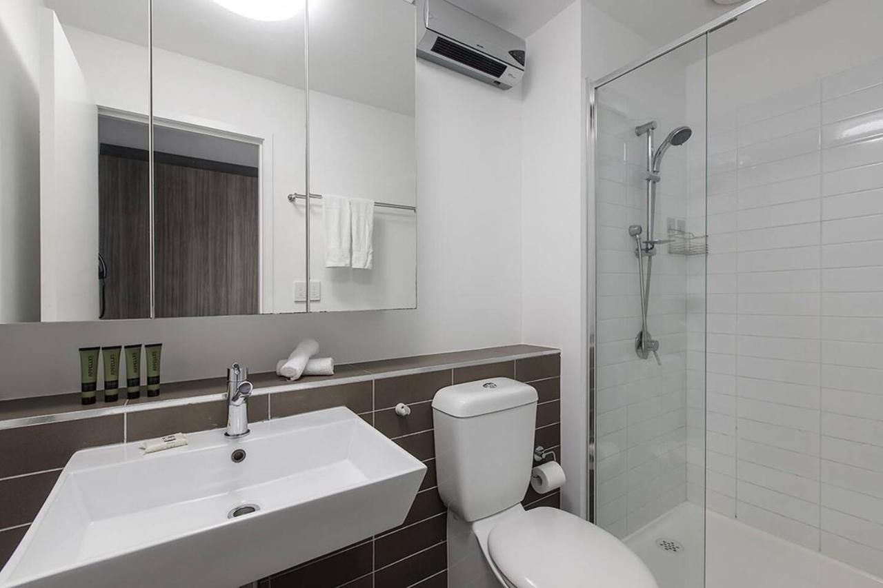 Skyline Panorama In Cbd With Parking Apartment