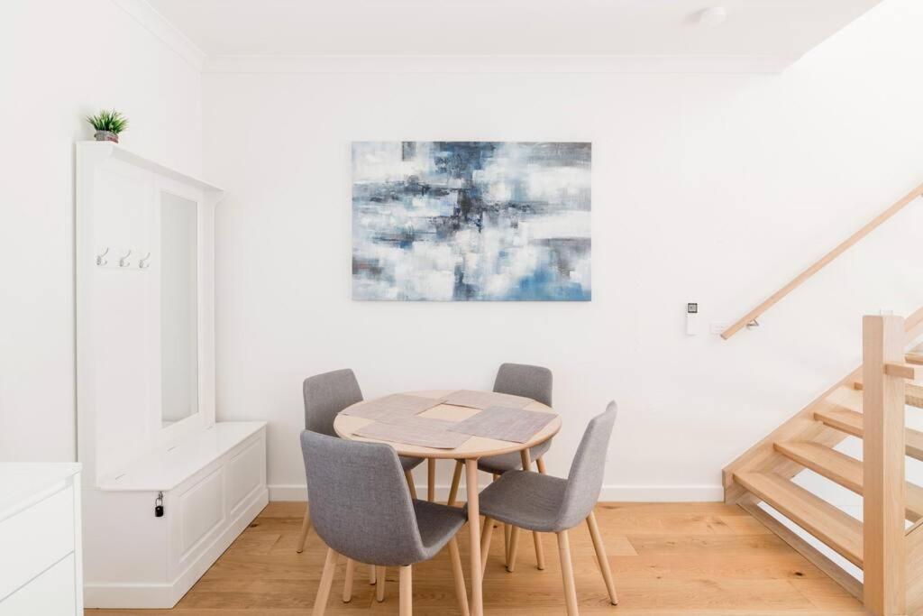 Perfect Port Townhouse