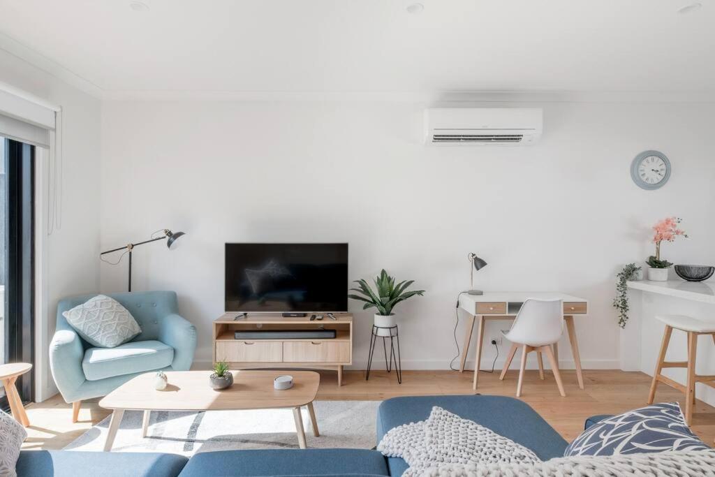 Perfect Port Townhouse * Melbourne