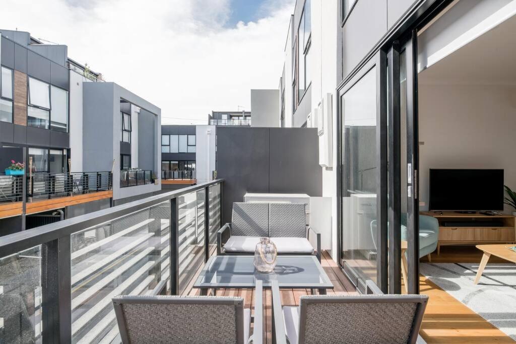 Perfect Port Townhouse Melbourne