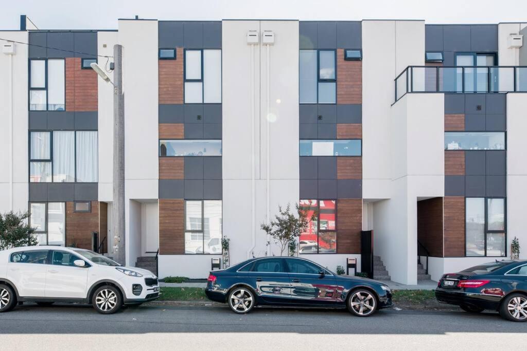 Perfect Port Townhouse *