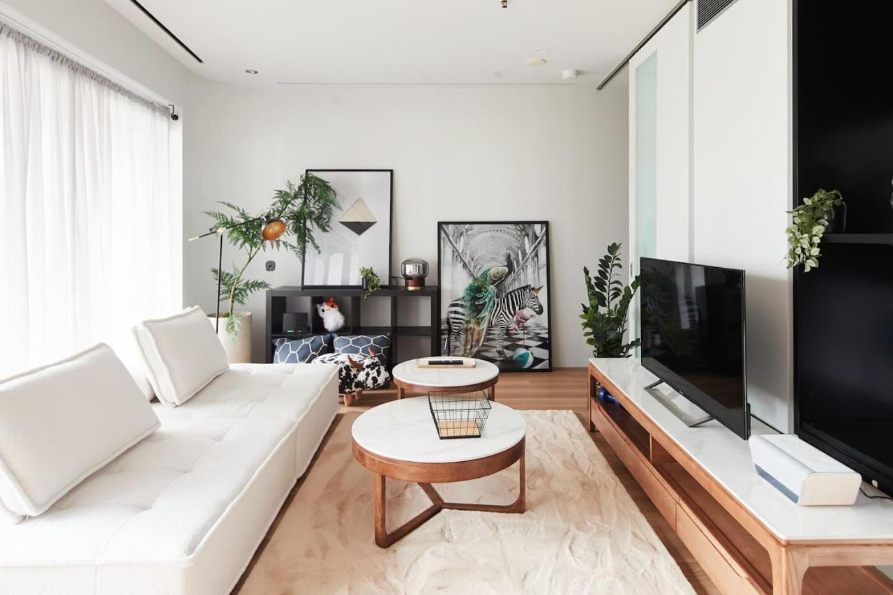 Urban Artistry Loft - A Haven Above The Bustle * Melbourne