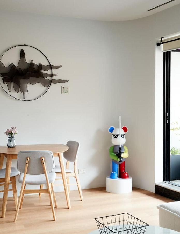 Apartment Urban Artistry Loft - A Haven Above The Bustle