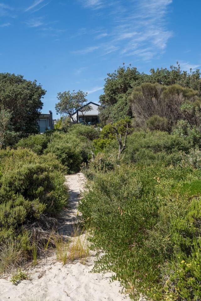 Ti Tree House - Live Like A Bonbeach Local Holiday home *