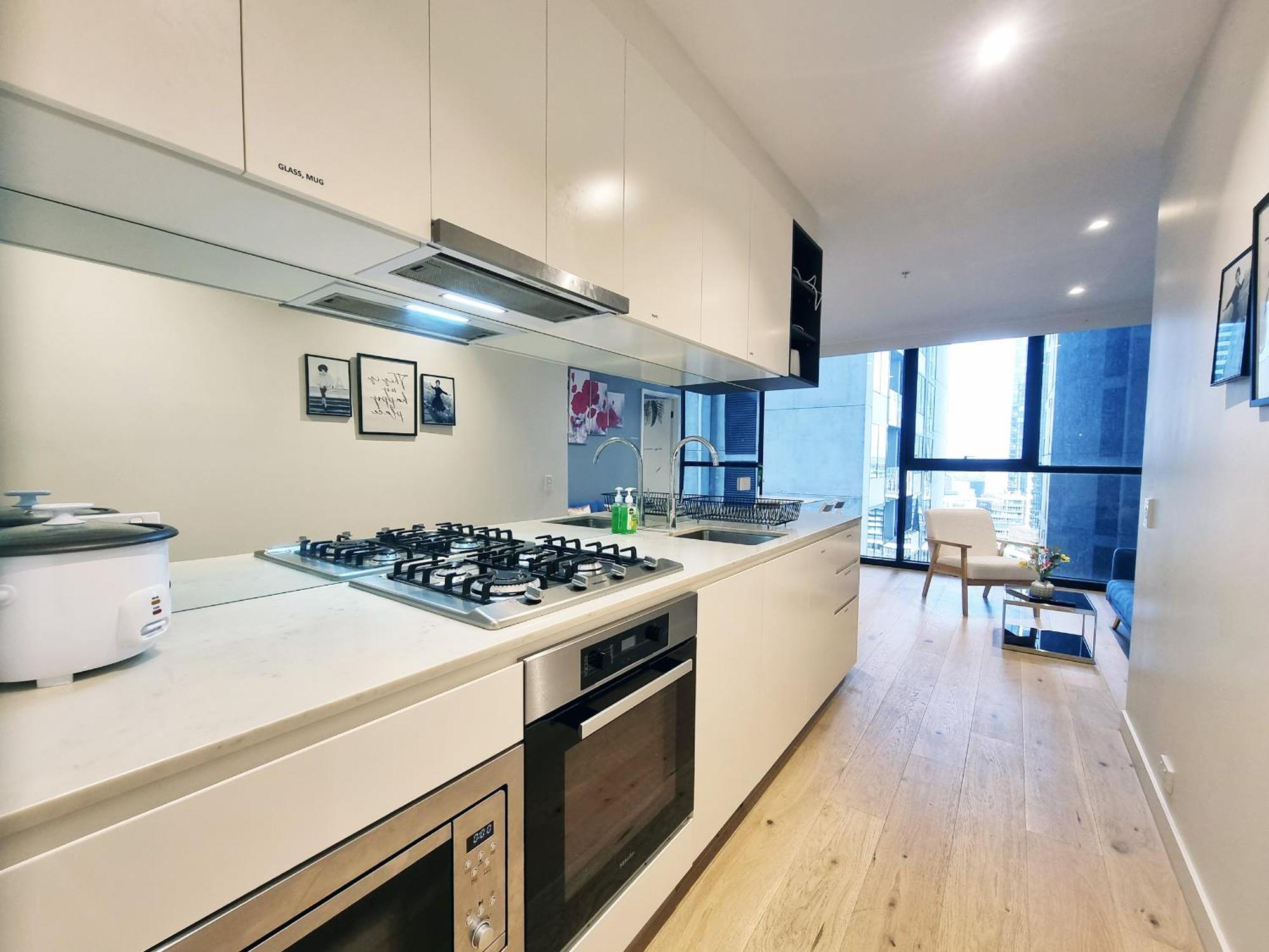 Southbank Modern Apartment