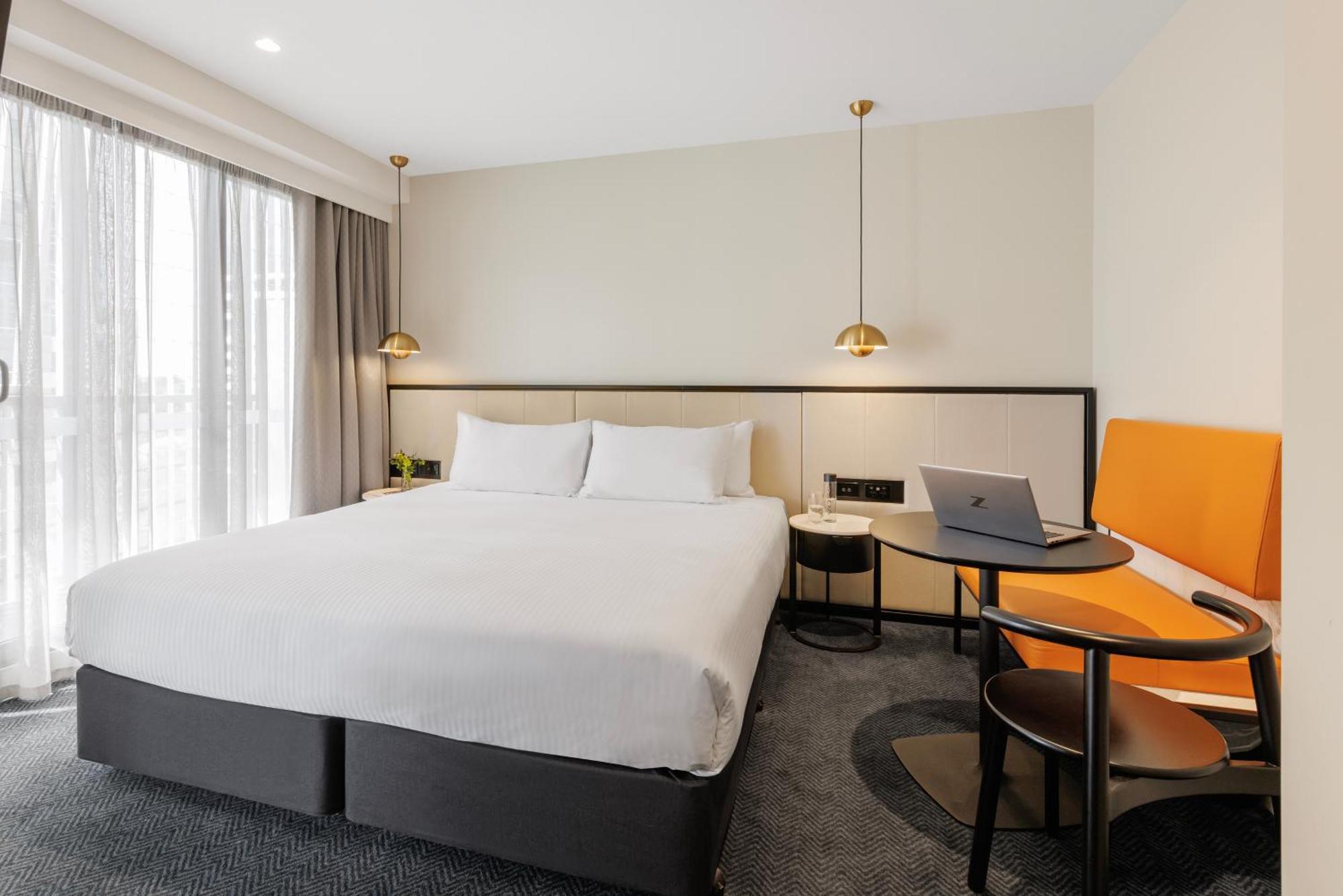 Hotel Brady Jones Lane Melbourne