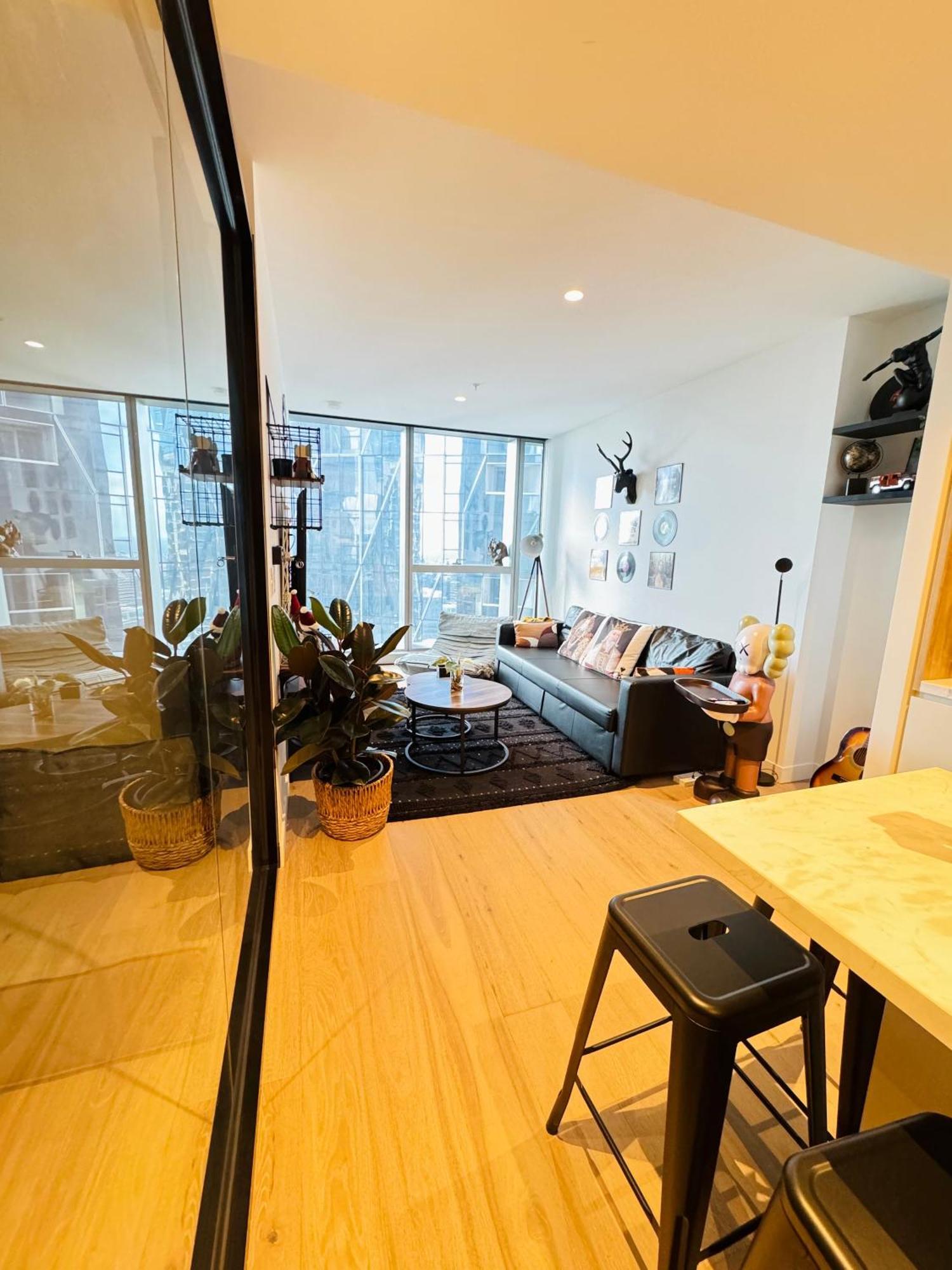 New Retro Style 2bedrooms Max For 6 In Heart Of Cbd *