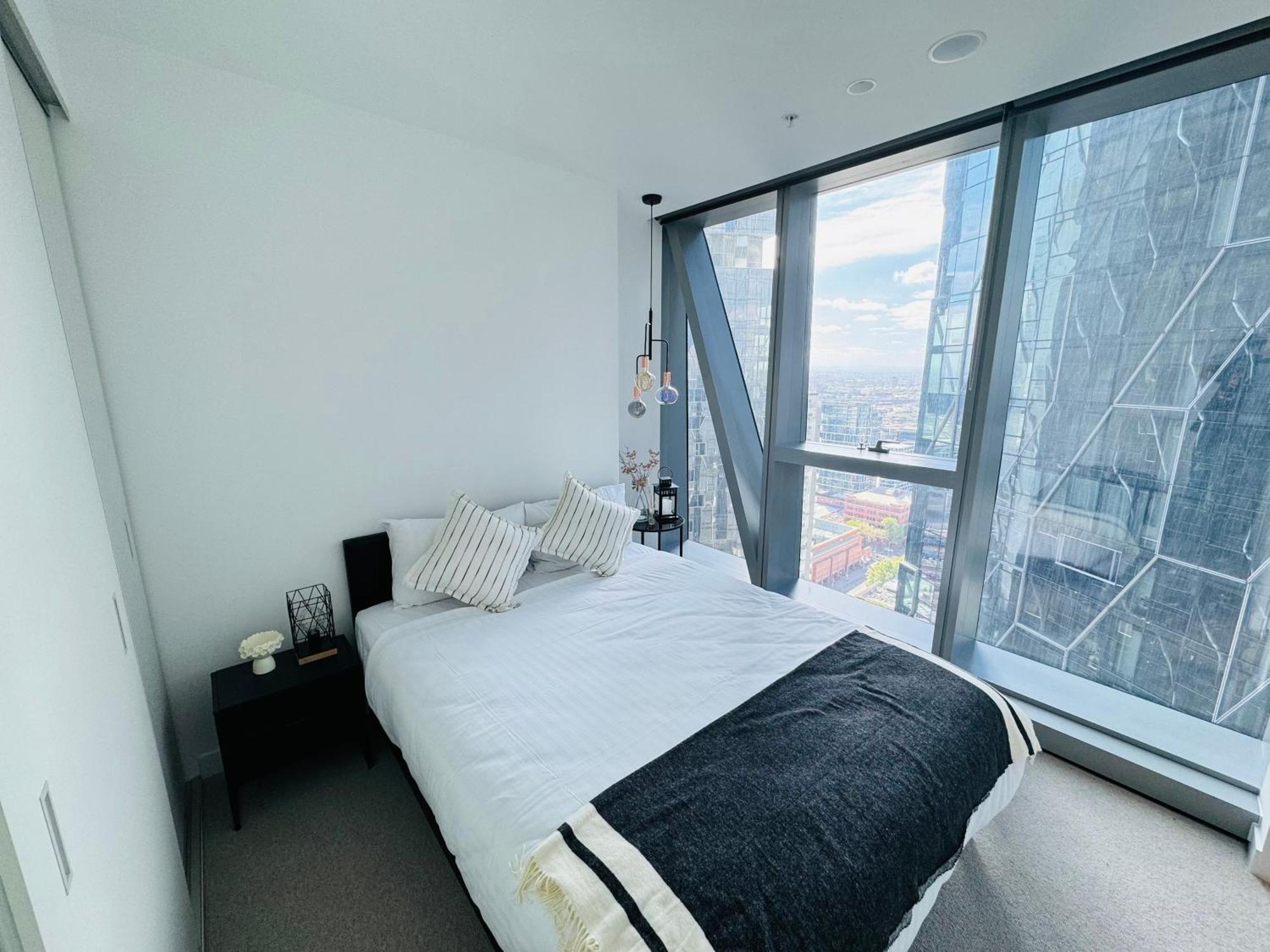 New Retro Style 2bedrooms Max For 6 In Heart Of Cbd *