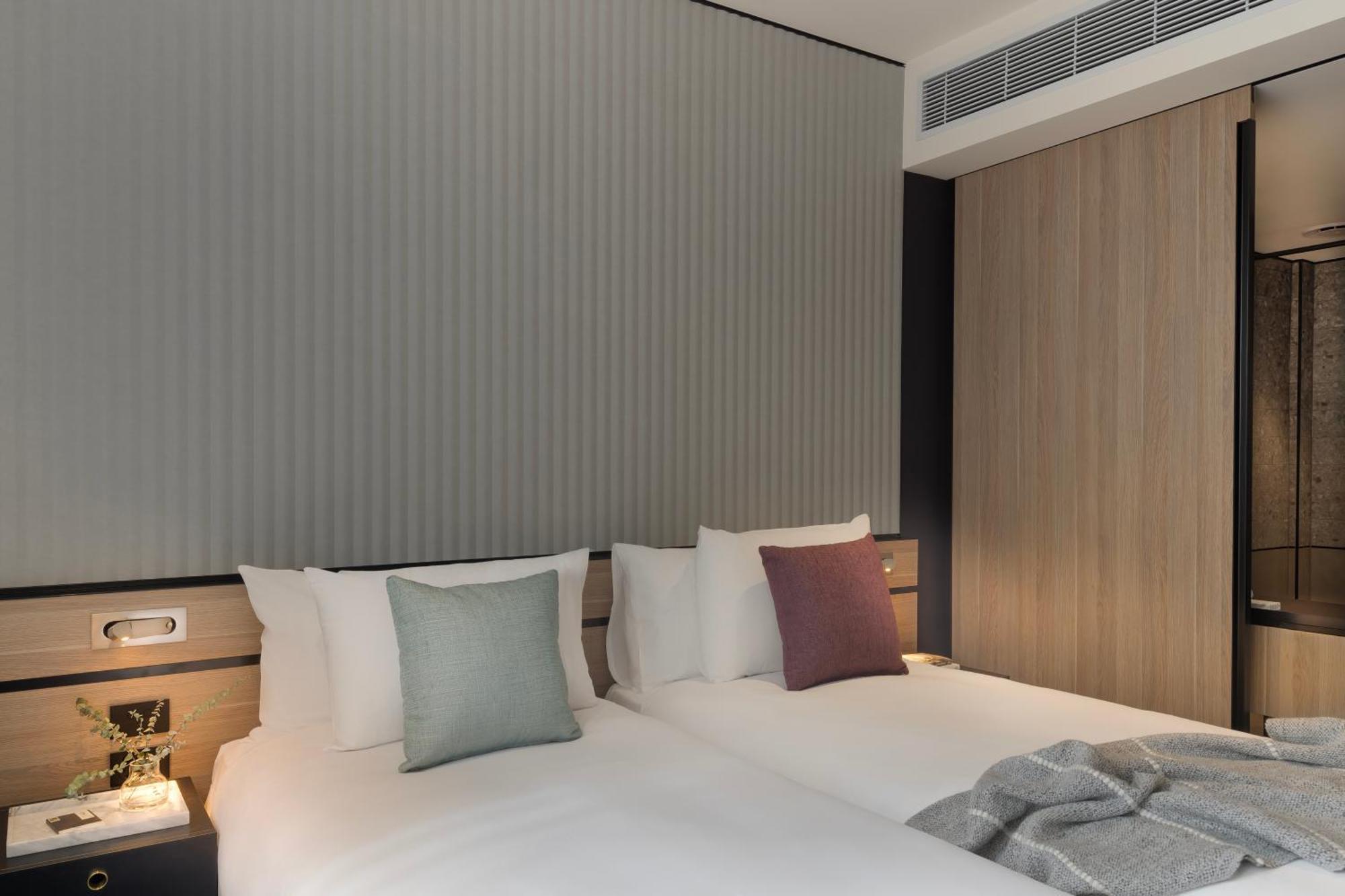 The Howey Hotel 4*