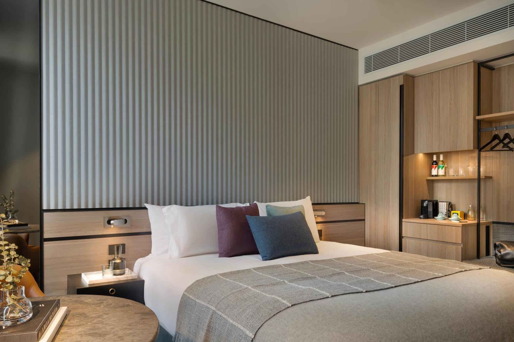 Hotel The Howey Melbourne