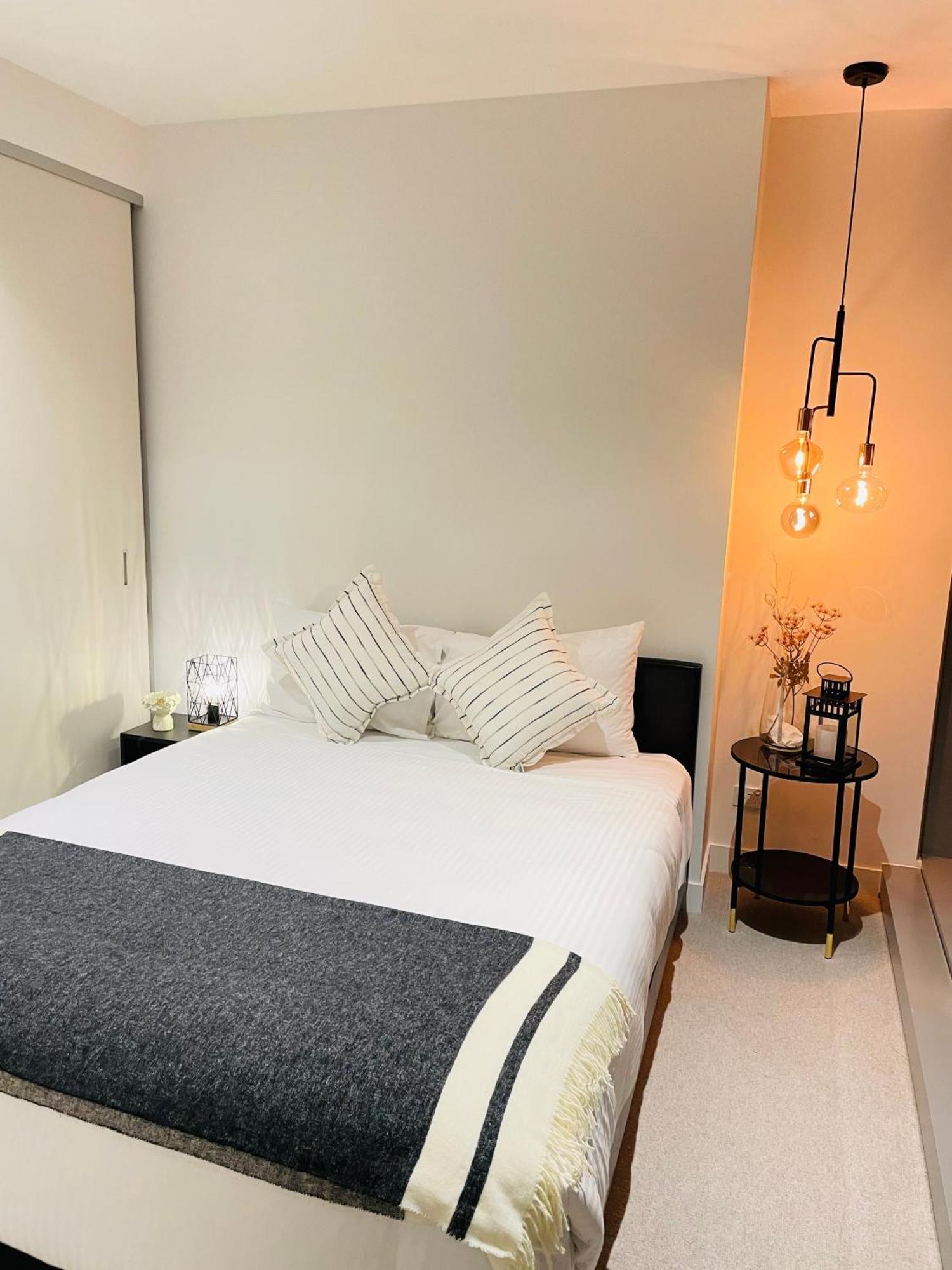 Apartment New Retro Style 2bedrooms Max For 6 In Heart Of Cbd *