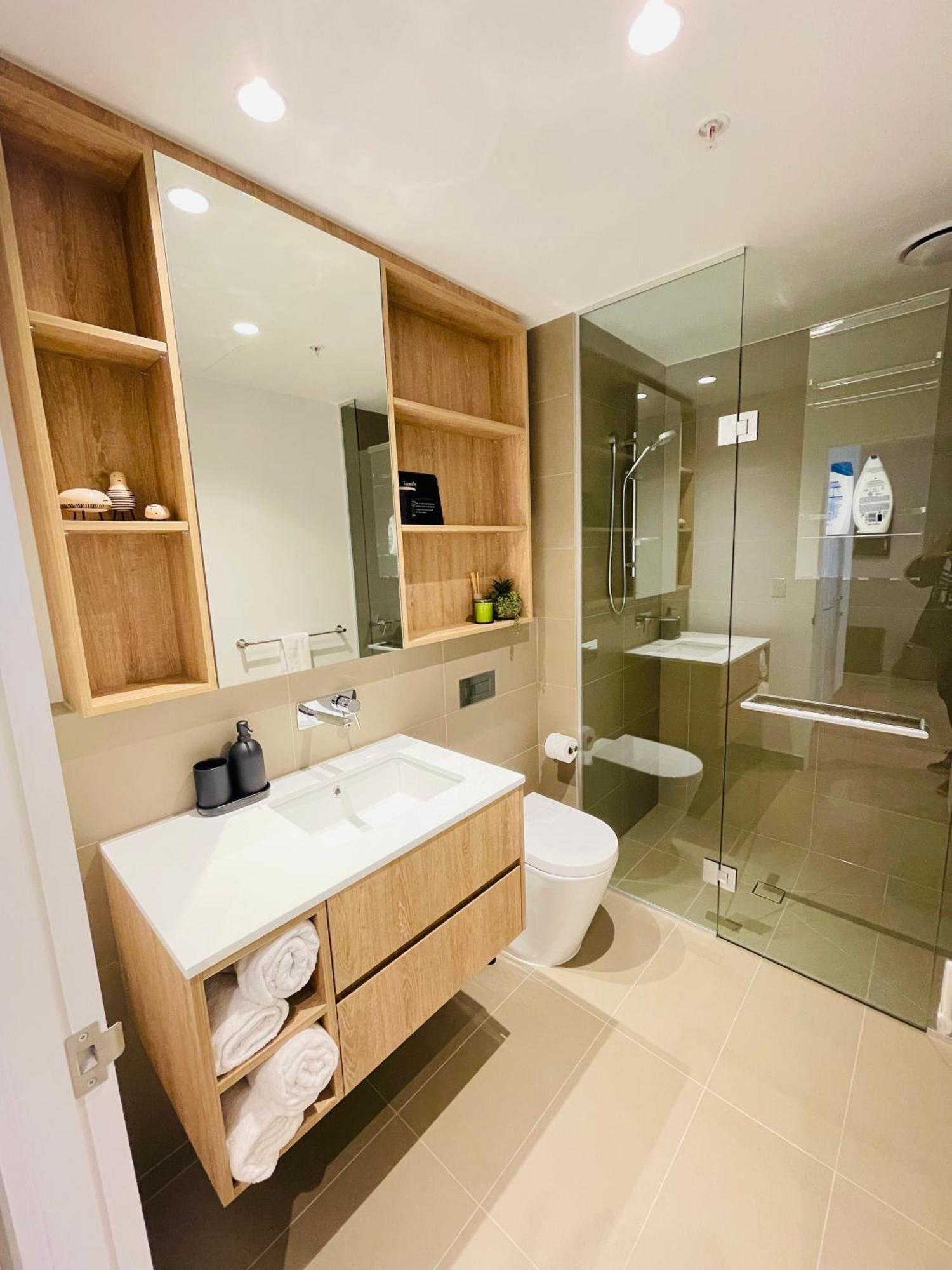 New Retro Style 2bedrooms Max For 6 In Heart Of Cbd Apartment *