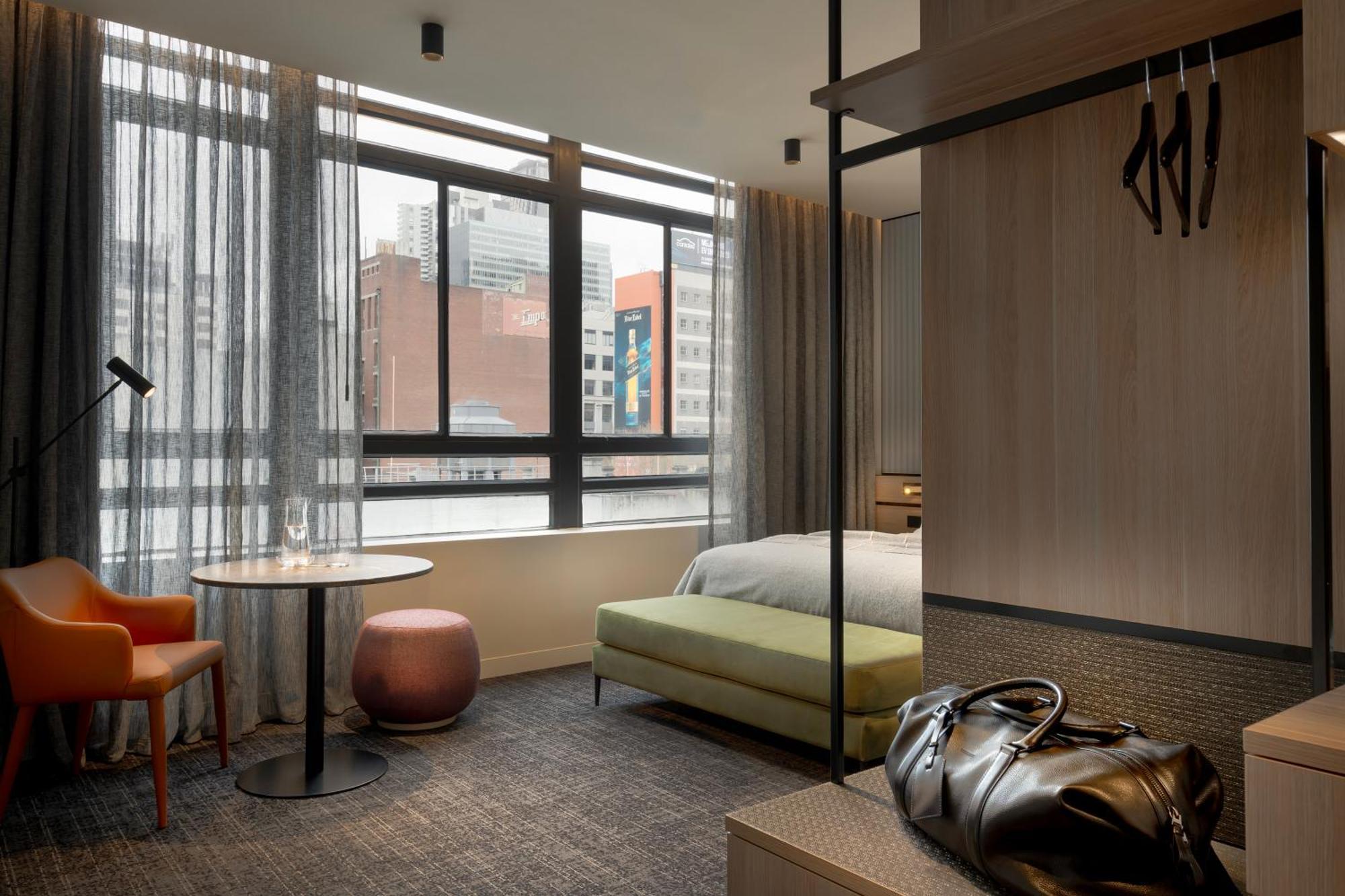 The Howey 4*