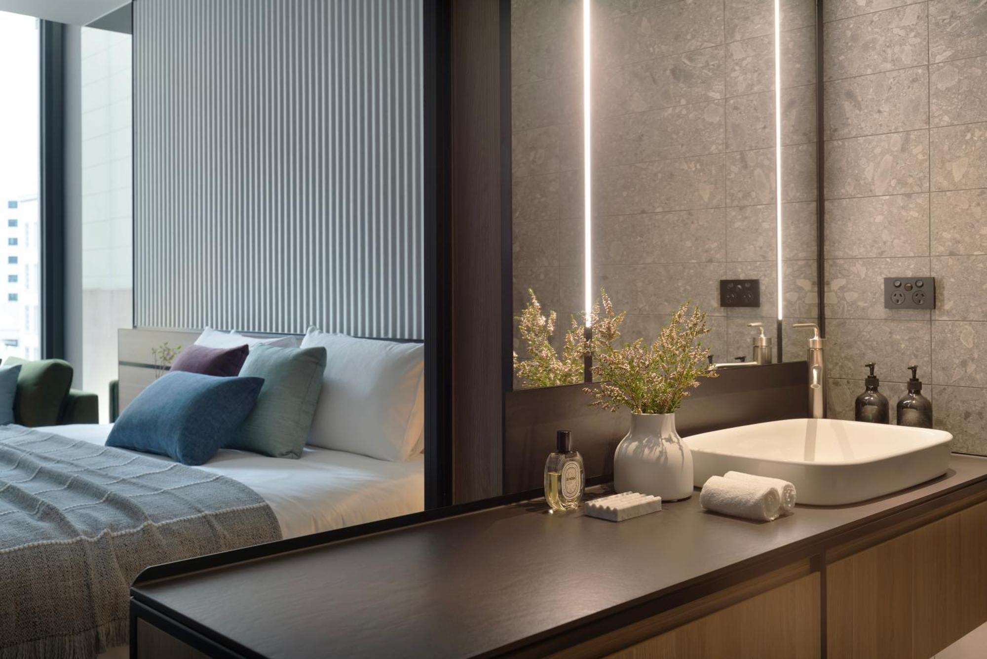 The Howey 4* Melbourne