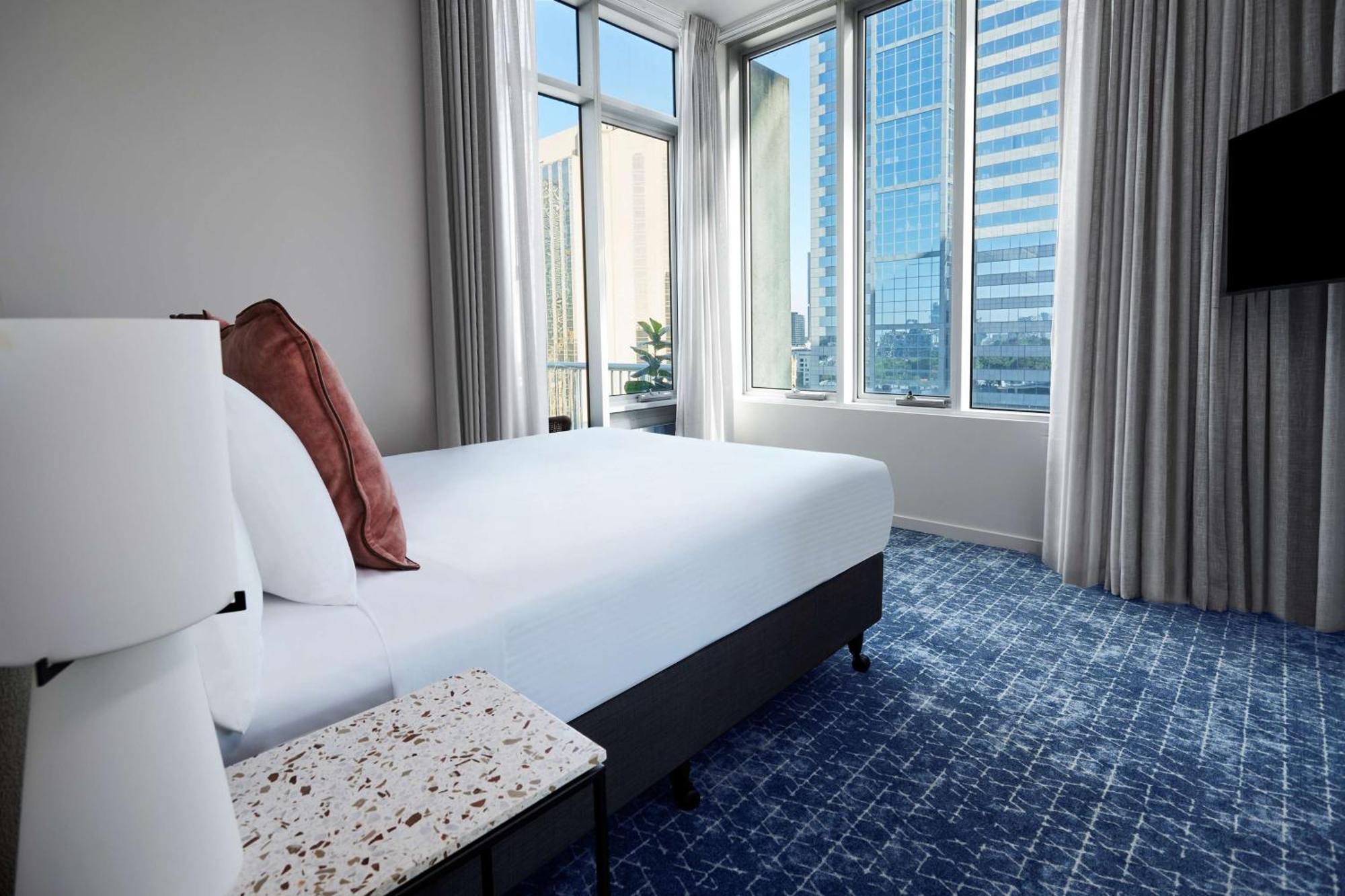 Adina Flinders Street Aparthotel 4*