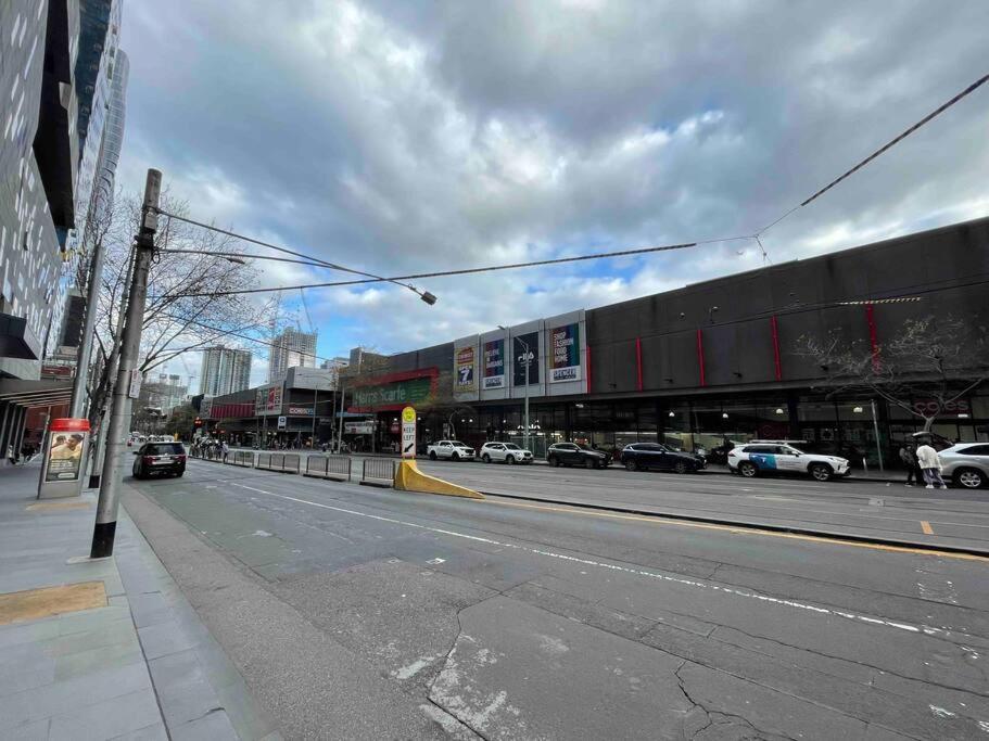 New Retro Style 2bedrooms Max For 6 In Heart Of Cbd *