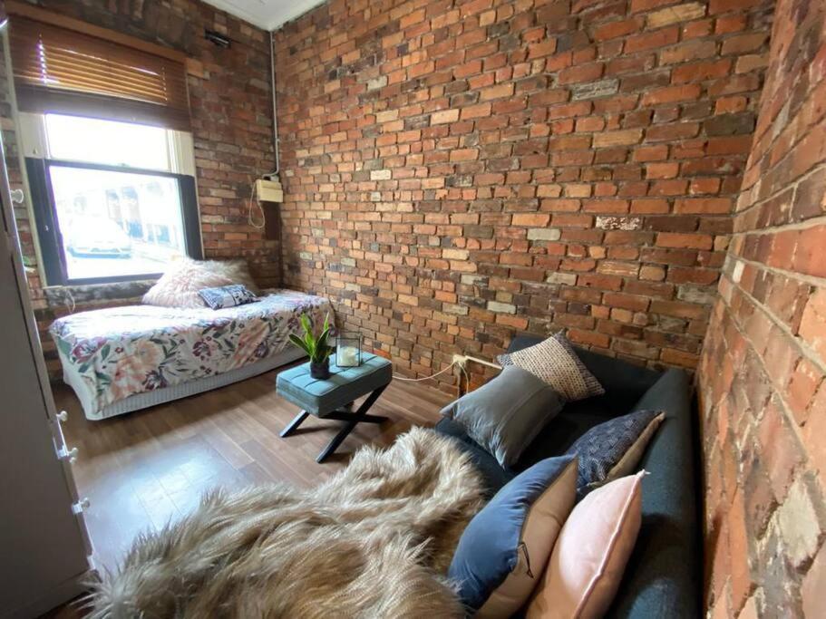 Fitzroy- Private 2-4 Guest #guesthouse #ausgp #directtram #f1