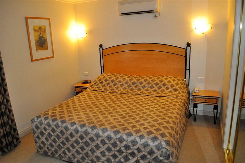 Metropole Official Aparthotel
