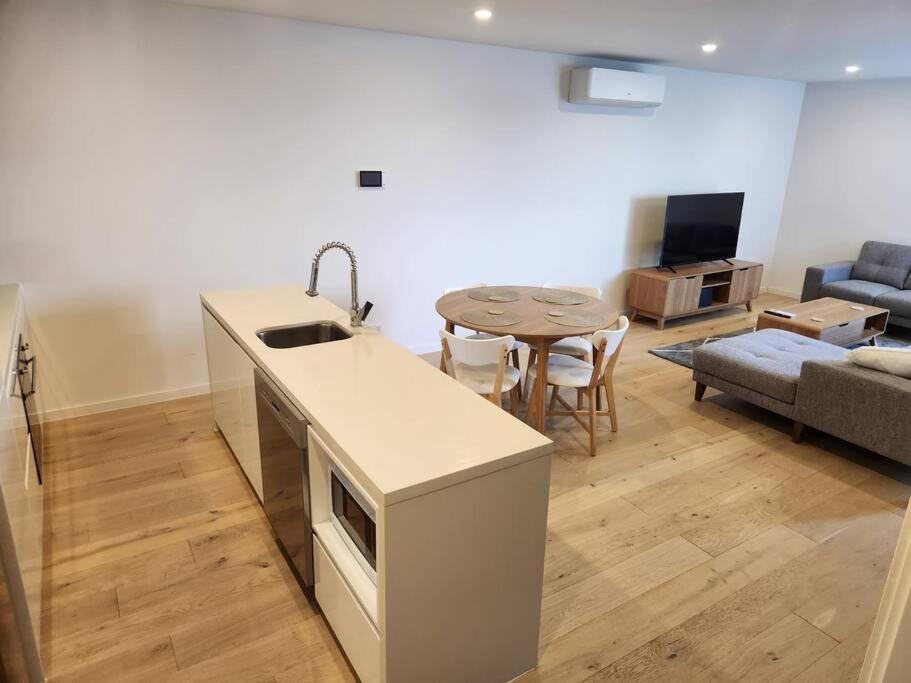 Apartment Modern Airport Area