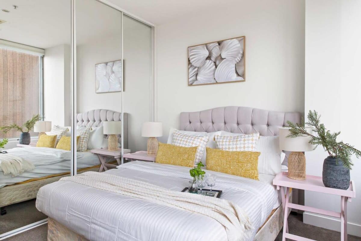 Apartment A Cozy 2br On Collins Near Flinders Station *