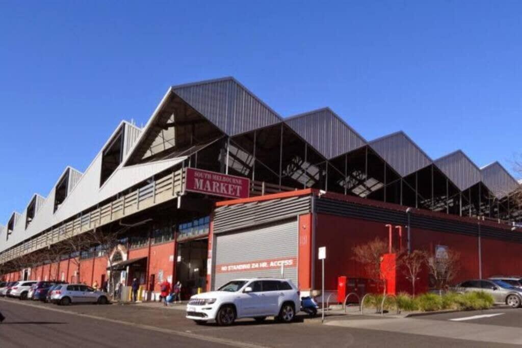 A Modern & Spacious 2br Views Southbank Apartment *