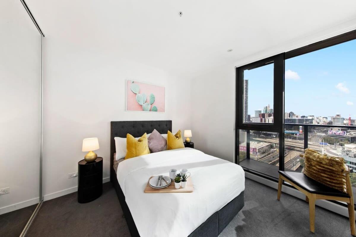 Apartment A Modern & Spacious 2br Views Southbank Melbourne