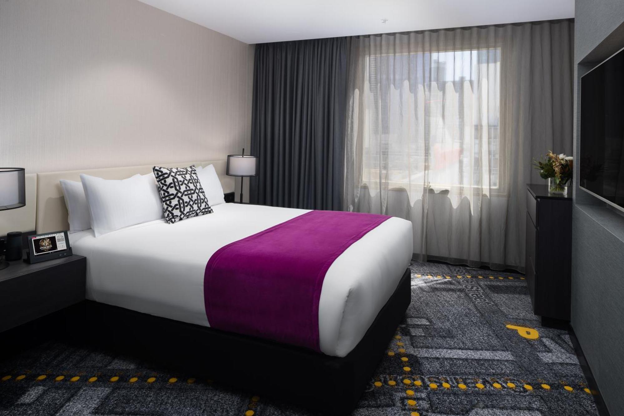 Pullman Centre Hotel 5*
