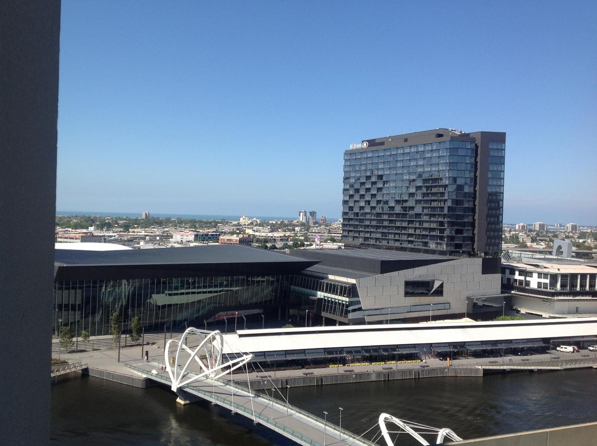 Waterfront 4*