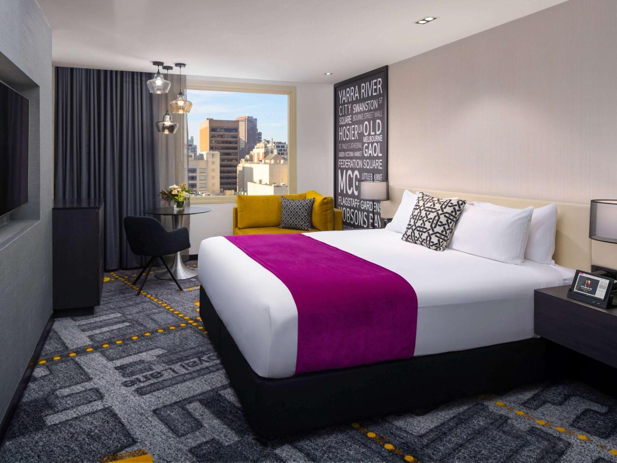 Pullman Centre Hotel 5*