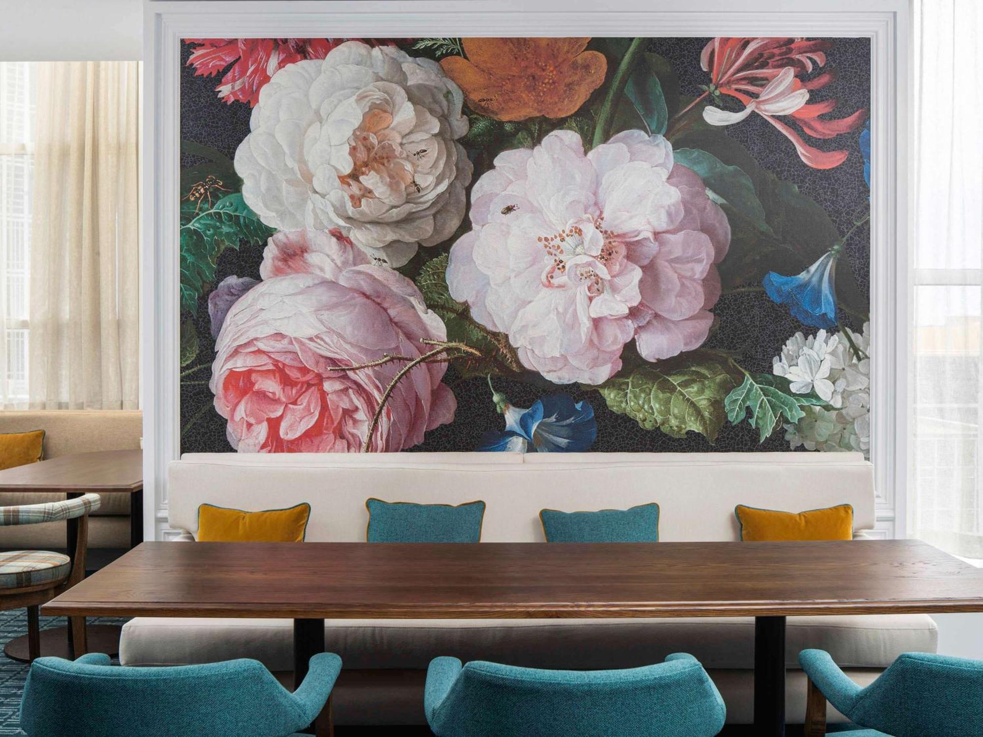 Pullman Centre Hotel 5*