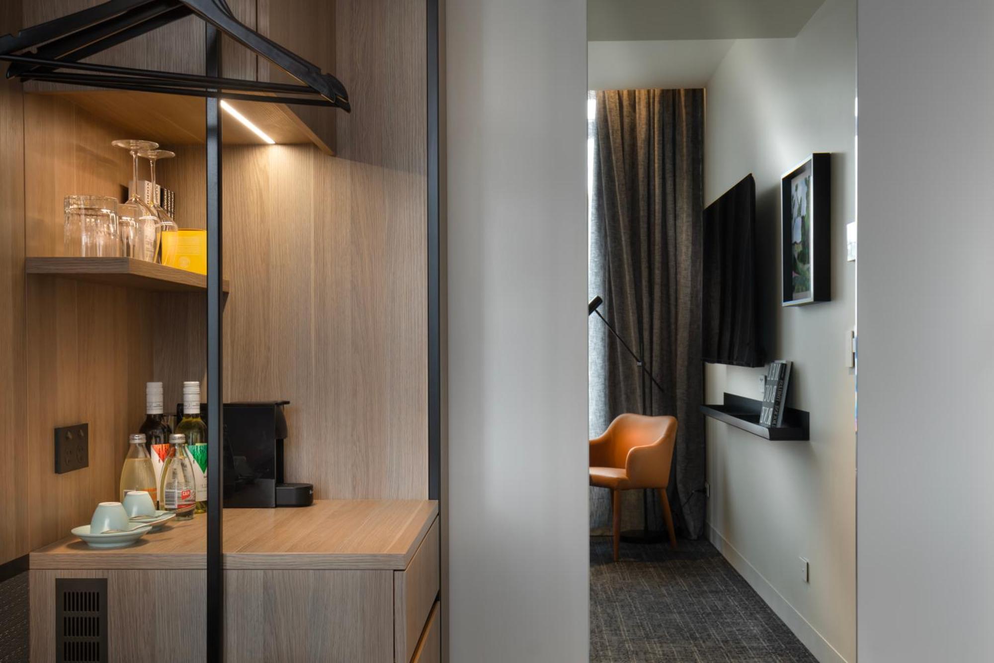 The Howey Hotel 4*