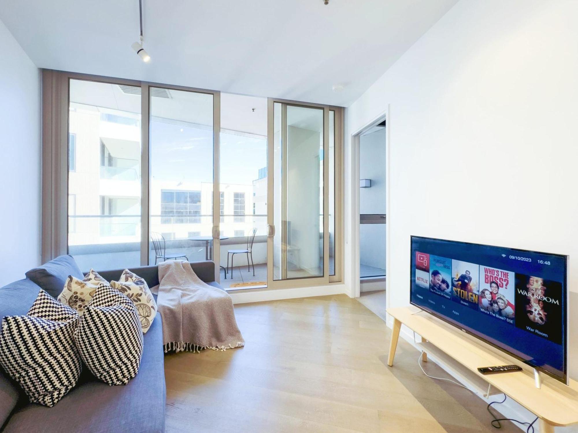 Apartment Fawkner 1b2b Smart Tv