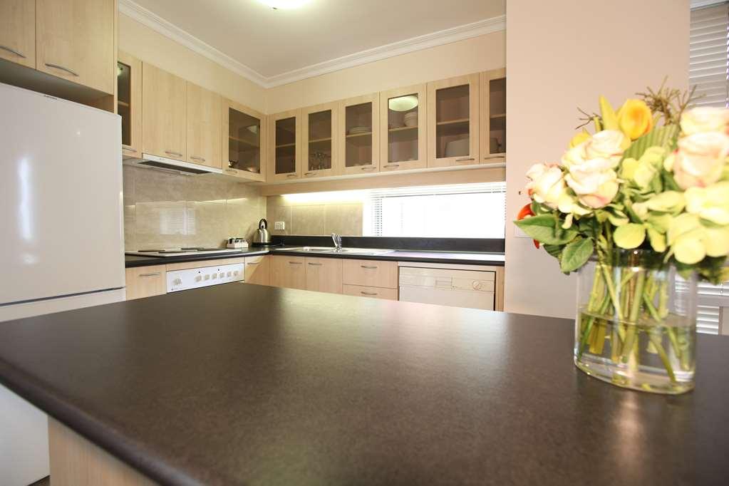 Metropole Official 4*