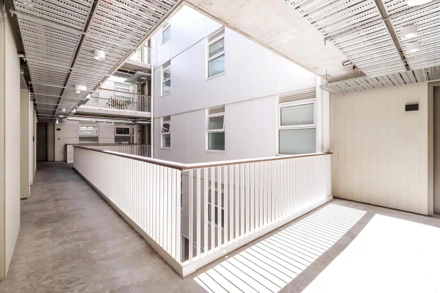 Casa ~ Designer 3br Apt~2car~perfect Getaway *