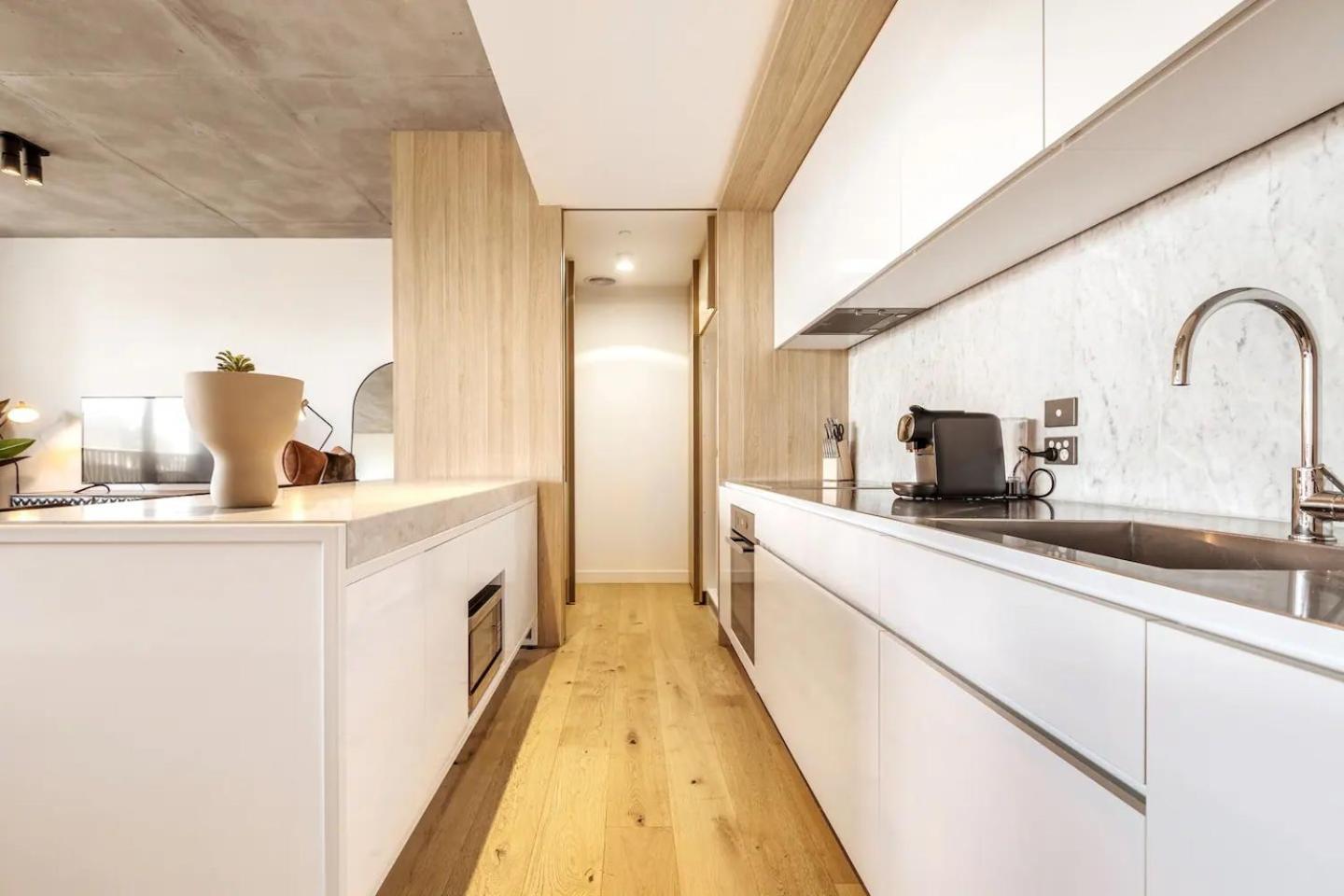 Apartment Casa ~ Designer 3br Apt~2car~perfect Getaway