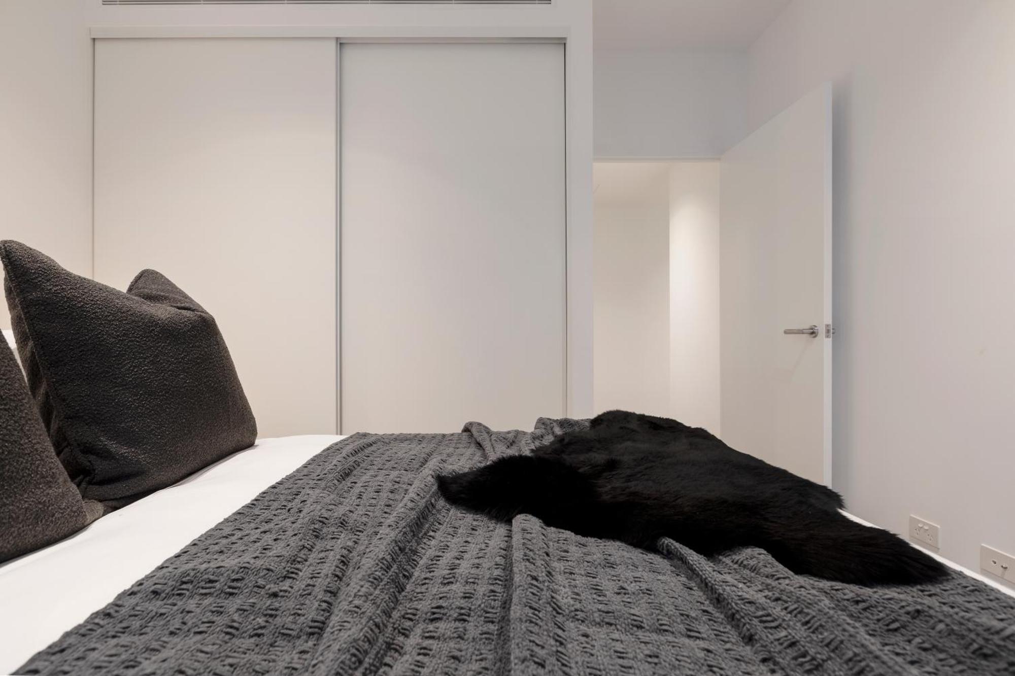 West Side Boutique 1br Near Shopping Precinct! Apartment Melbourne