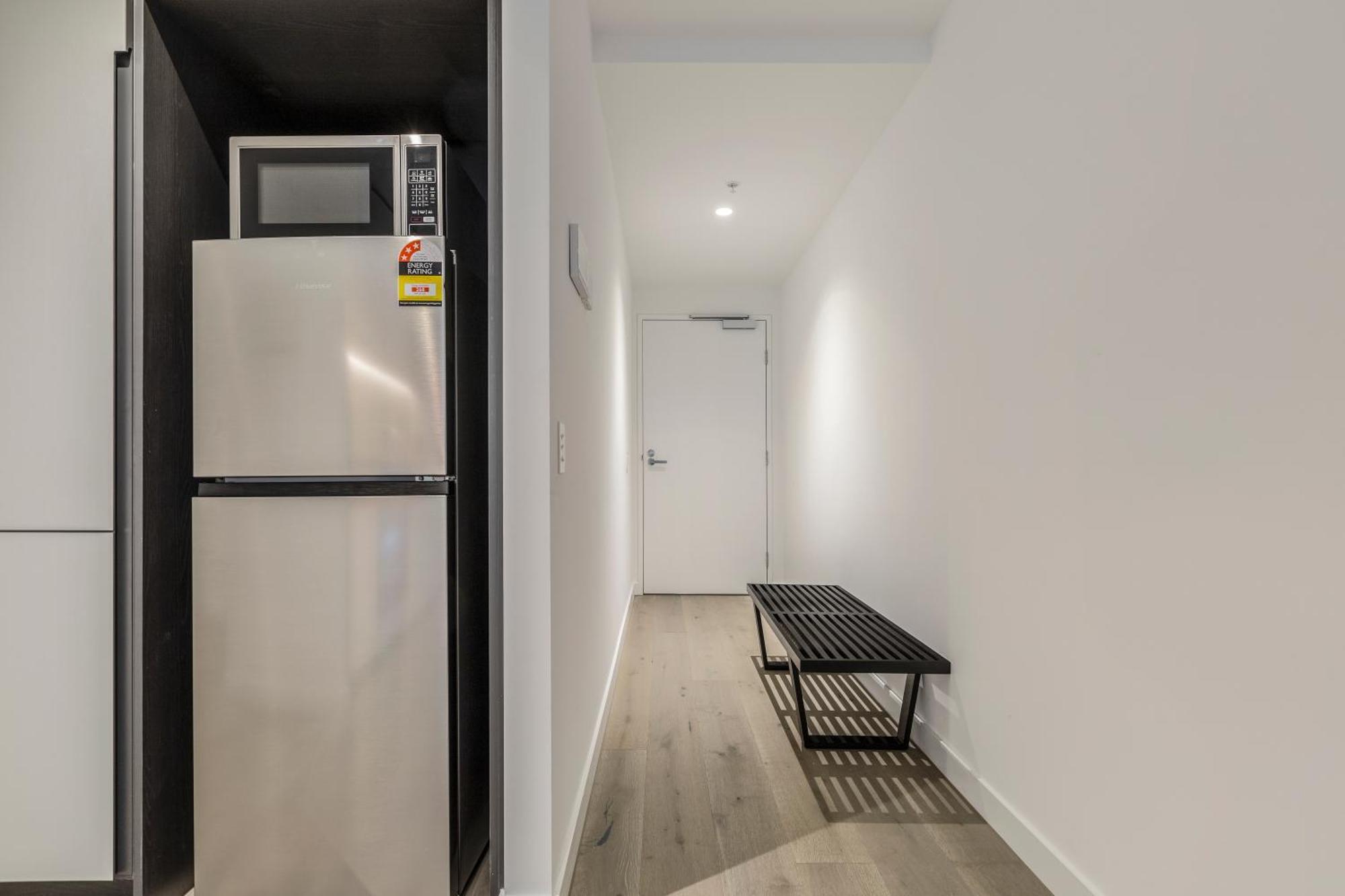 West Side Boutique 1br Near Shopping Precinct! * Melbourne