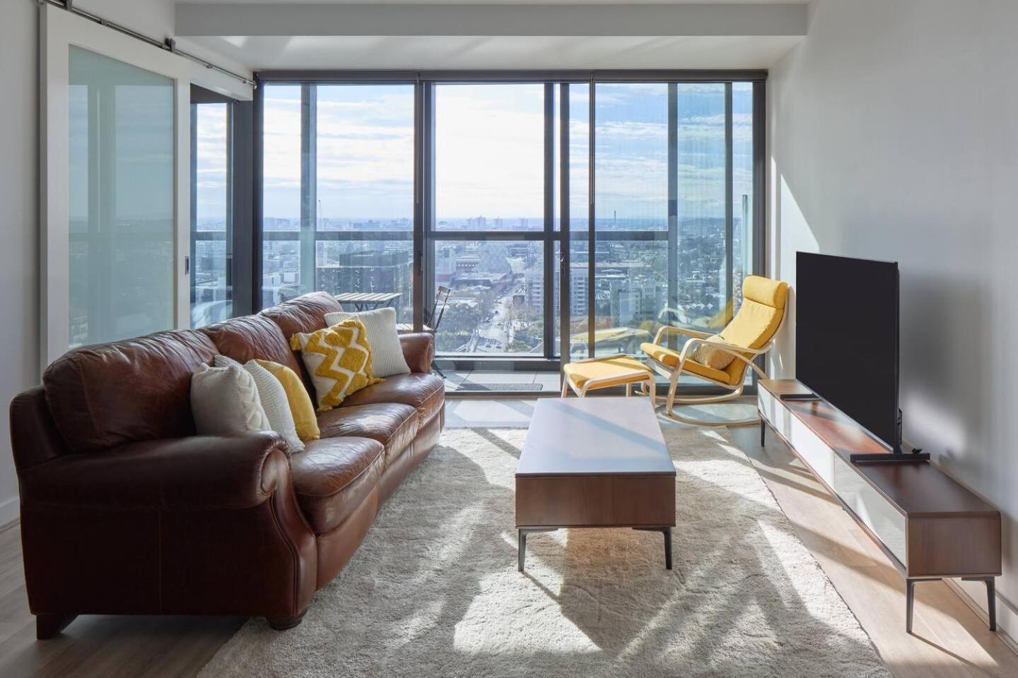 'south Yarra Skyline' A Mid-century Modern *