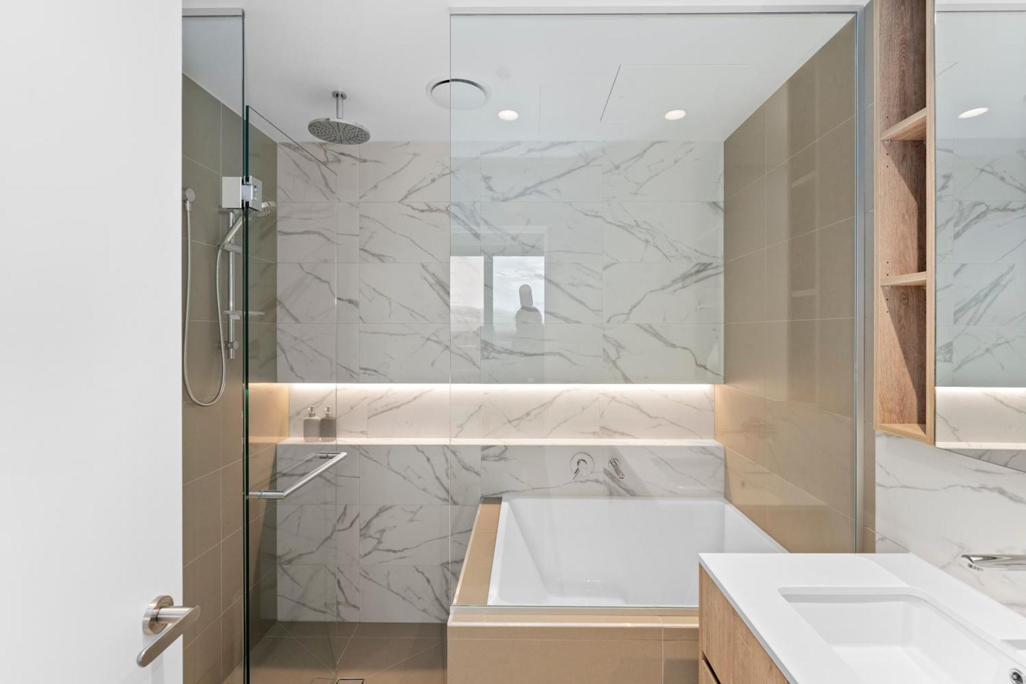 Luxury 2br 2tb Apartment