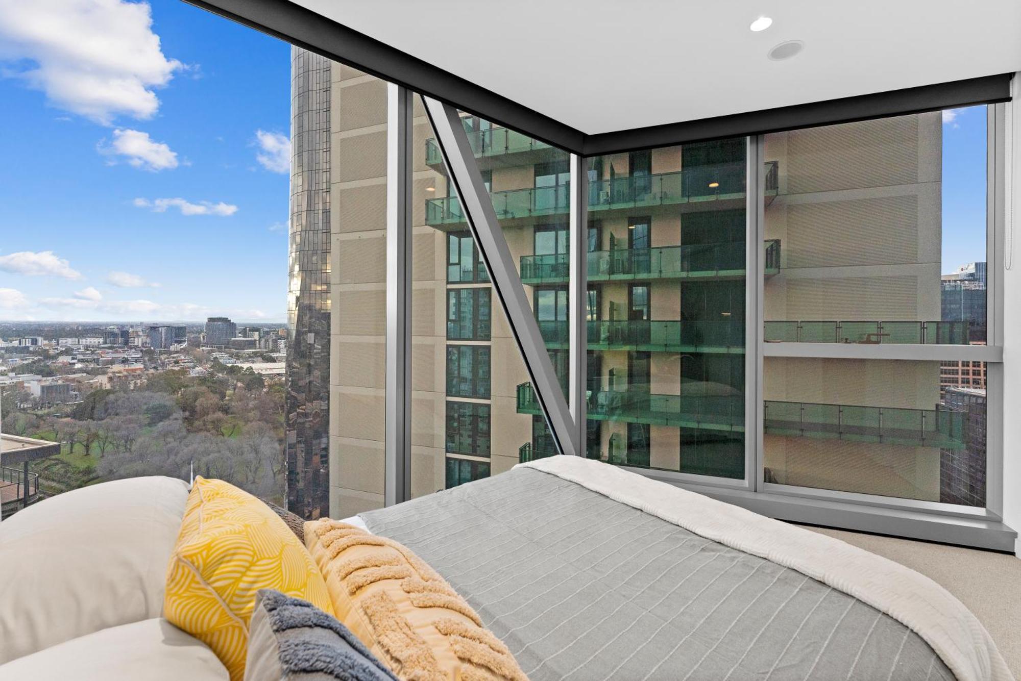 Luxury 2br 2tb *