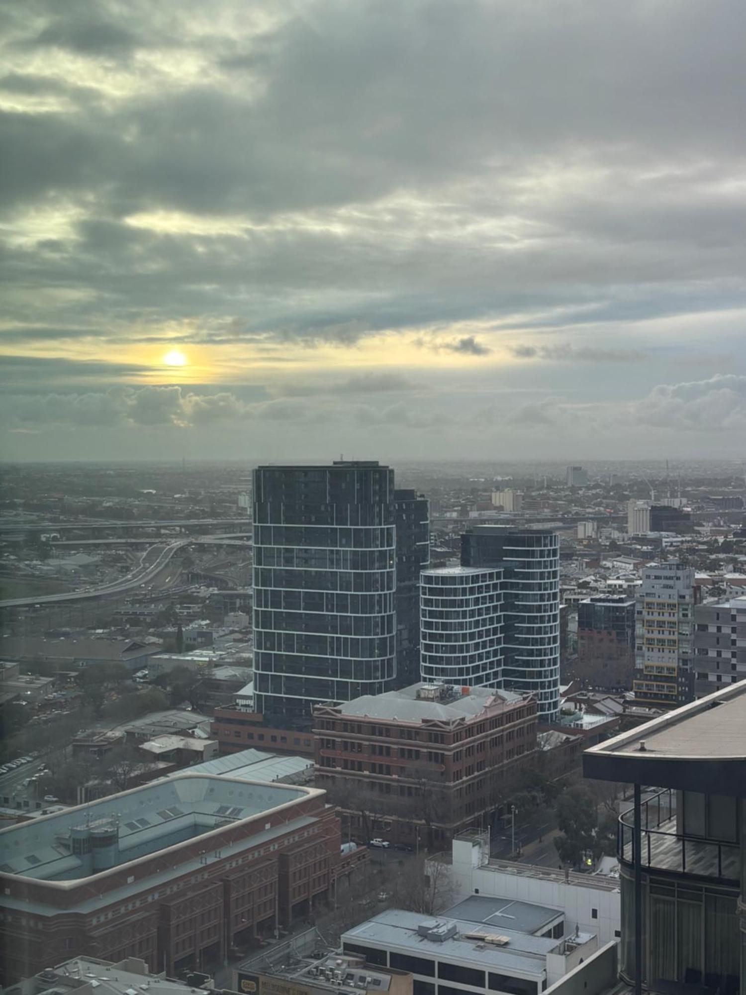Luxury 2br 2tb Apartment Melbourne