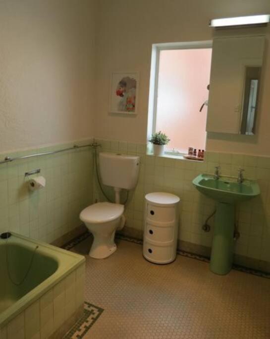 Big A1 Art Deco With Stunning & Views *