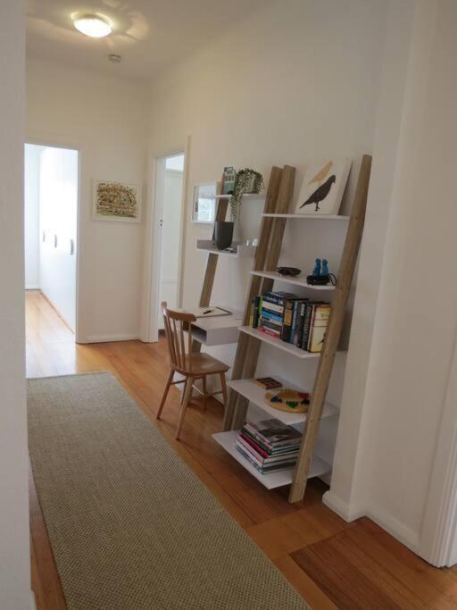 Big A1 Art Deco With Stunning & Views Apartment *