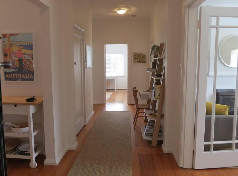 Big A1 Art Deco With Stunning & Views *