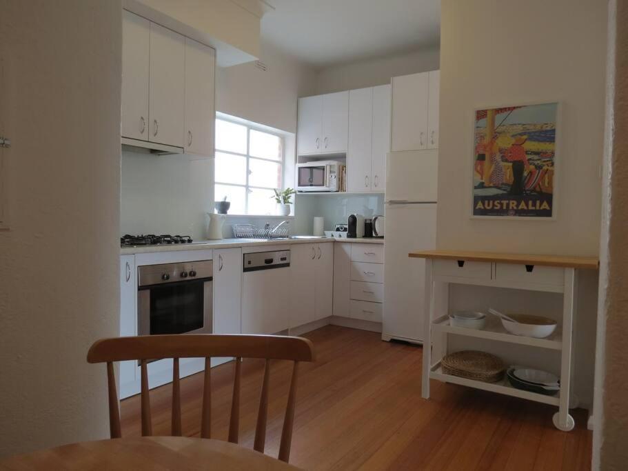 Big A1 Art Deco With Stunning & Views * Melbourne