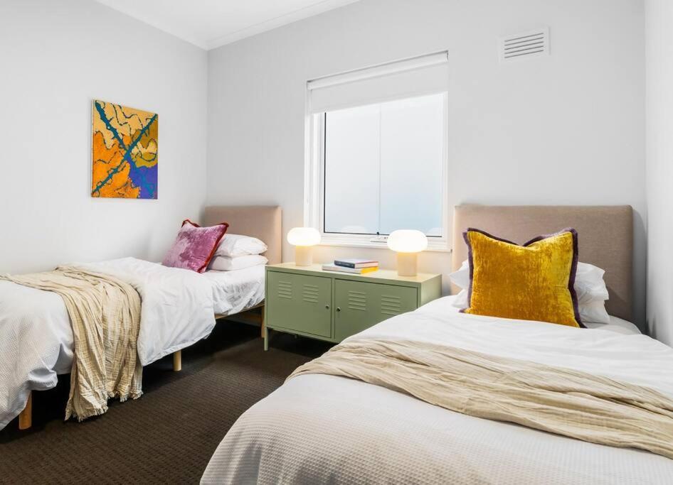 Apartment Lygon St Location And Liveability Pool And Gym Melbourne