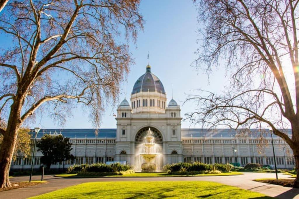 Lygon St Location And Liveability Pool And Gym * Melbourne