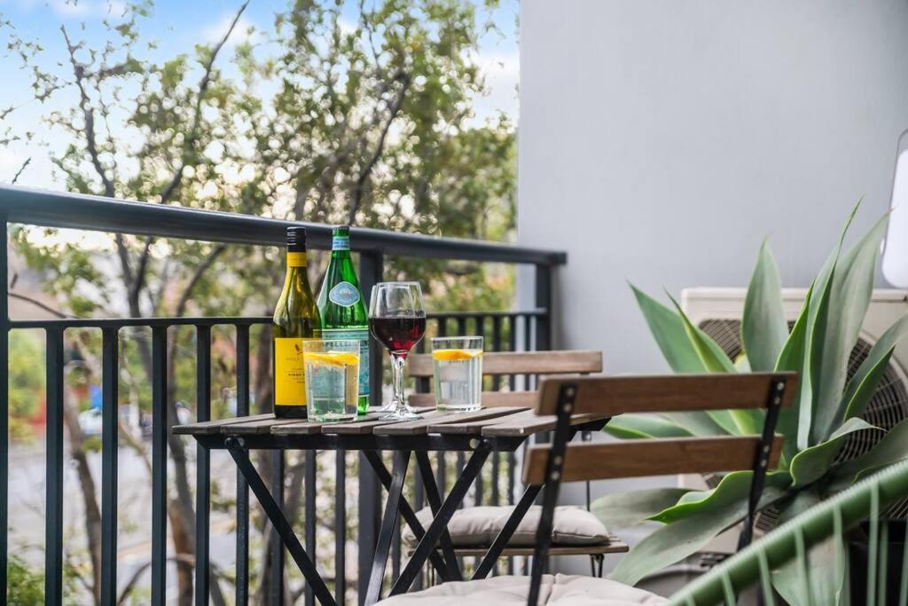Lygon St Location And Liveability Pool And Gym Apartment Melbourne
