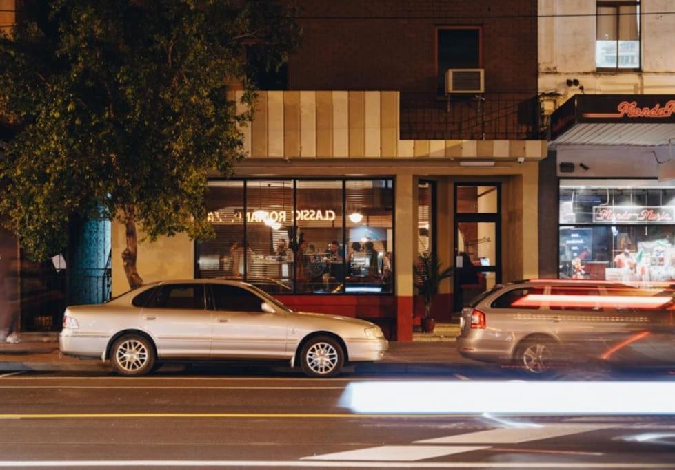Lygon St Location And Liveability Pool And Gym * Melbourne