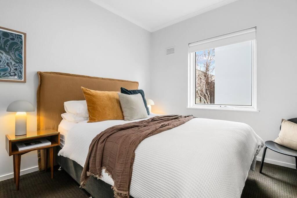 Lygon St Location And Liveability Pool And Gym